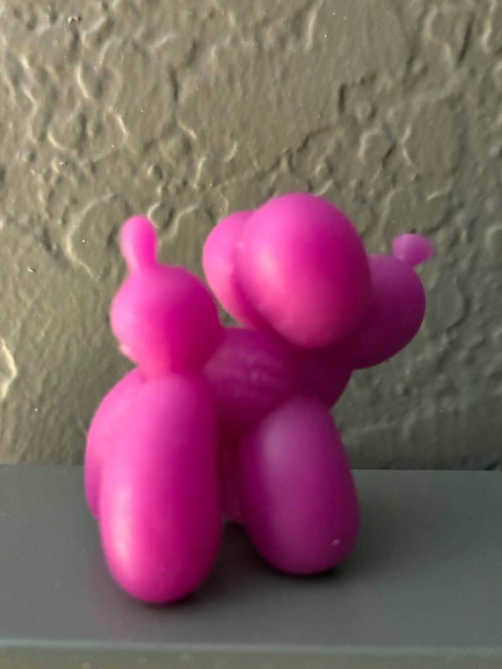 Mini NeeDoh Balloon Dog silicone figure - Bright Pink color - Picture 4 of 5
